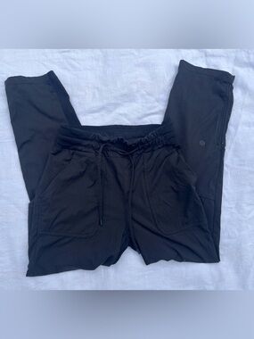 Lululemon Dance Studio Mid Rise Cropped Pant Womens Size 2